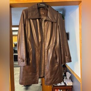 Brown Leatherer Danier Women’s Coat. Size XL. Worn once.
